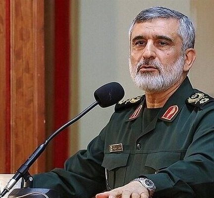 ترامپ جرئت حمله به ایران را ندارد؛ نگران بیرون نباشیم و مشکلات داخلی را حل کنیم