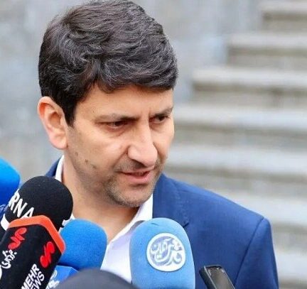 توسعه فناوری ۵G با مزایده فرکانسی ۳۶۰۰ مگاهرتز شتاب می‌گیرد