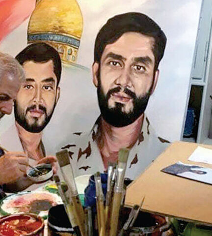 هنرمند نقاش انقلابی: برای حفاظت از انقلاب اسلامی و آرمان‌های امام (ره) تلاش می‌کنم