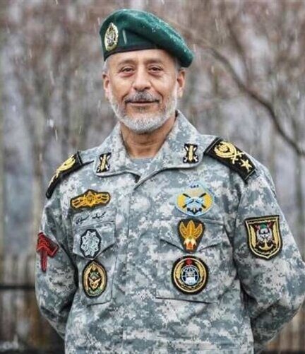 دریادار سیاری: ایران به‌تنهایی قادر به برقراری امنیت منطقه است