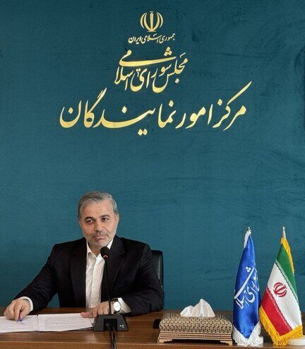 مظفری: نمایندگان ادوار از مجلس حقوق دریافت نمی‌کنند