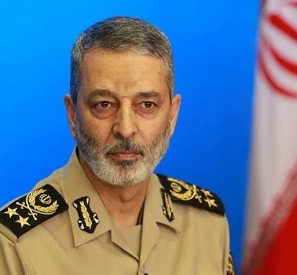 سرلشکر موسوی: جوانان ایران ما را در تجهیزات دفاعی بی‌نیاز کرده‌اند