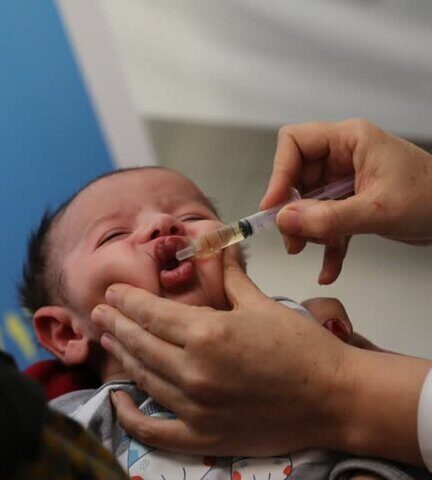 ۳۰۰ هزار کودک ایرانی علیه فلج اطفال واکسینه می شوند