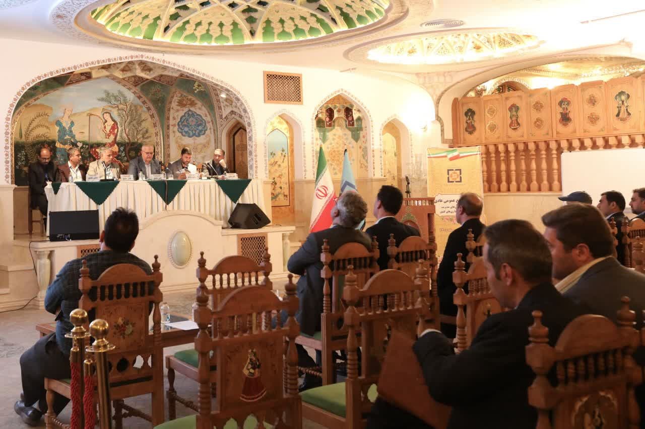 با حضور مدیران حوزه حمل و نقل شهری؛  پنجمین مجمع عمومی عادی سالیانه اتحادیه سازمان‌های مدیریت حمل‌ونقل شهرداری‌های كشور برگزارشد