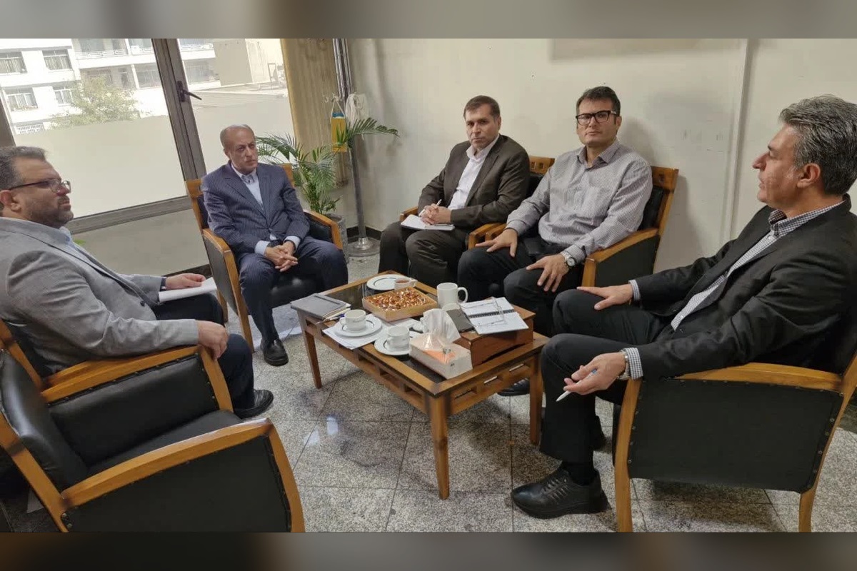 با هدف هماهنگی برای برگزاری همایش روز آتش‌نشانی و ایمنی؛ جلسه برنامه‌ریزی همایش ملی روز آتش‌نشانی و ایمنی در سازمان شهرداری‌ها و دهیاری‌های كشور برگزار شد