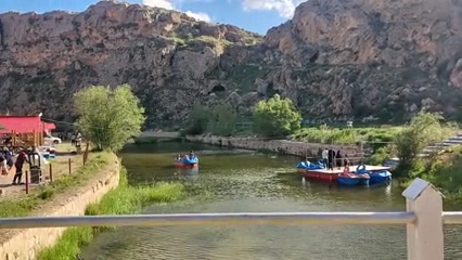روستای گلابر کجاست؟