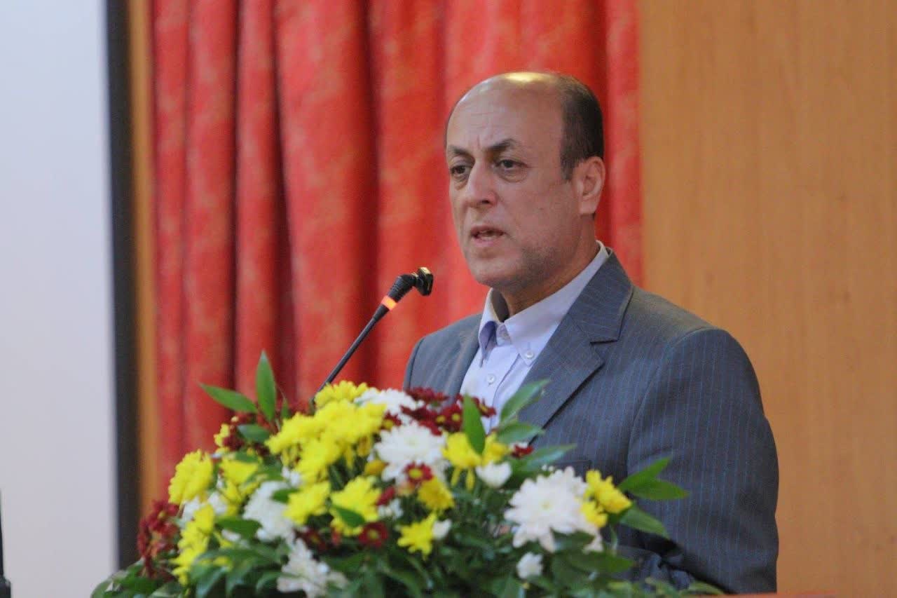 مدیرکل دفتر محیط زیست و خدمات شهری سازمان شهرداری‌ها و دهیاری‌های کشور تأکید کرد:  ضرورت تدوین دستورالعمل مشترك مدیریت شهری برای تأمین و توزیع كالاهای اساسی در شرایط بحرانی