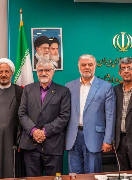 در چهاردهمین همایش شهرداران استان اصفهان صورت گرفت؛ تقدیر ویژه مدیران شهری استان اصفهان از حمایت‌های رئیس سازمان شهرداری‌ها و دهیاری‌های كشور