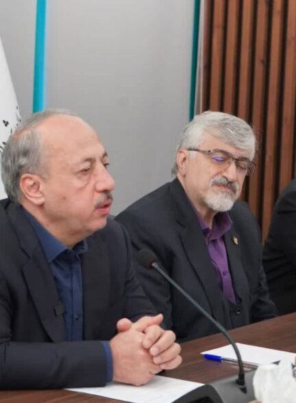 در آیین رونمایی از برنامه راهبردی ارتقای فرهنگ شهروندی مطرح شد؛  آمادگی خانواده بزرگ مدیریت شهری و روستایی برای ترویج حقوق شهروندی و مدیریت مصرف انرژی